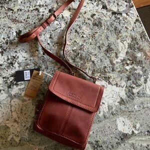 New with tagsKILLINGTON LEATHER CROSSBODY BAG